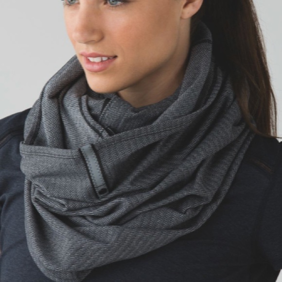 NEW • Lululemon • Vinyasa Scarf Herringbone Black - Picture 3 of 7